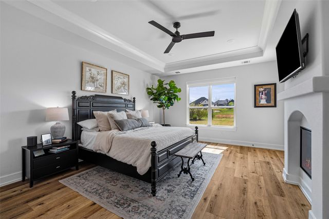 2713 Village Road, Granbury, TX 76049