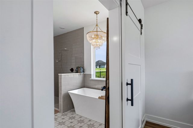 2713 Village Road, Granbury, TX 76049