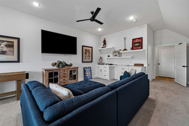 2713 Village Road, Granbury, TX 76049