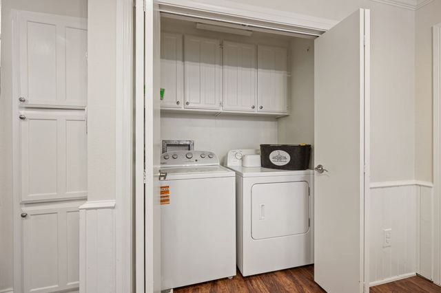 2611 Cummings Drive, Bedford, TX 76021