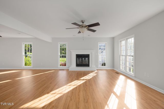 3507 Bondwood Circle, Johnson City, TN 37604