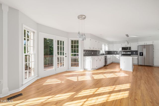 3507 Bondwood Circle, Johnson City, TN 37604