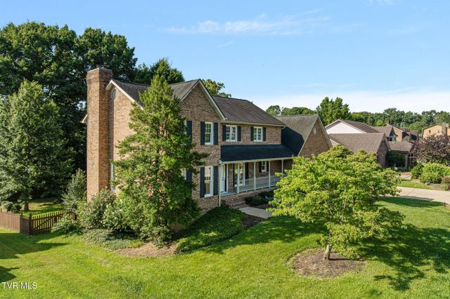3507 Bondwood Circle, Johnson City, TN 37604