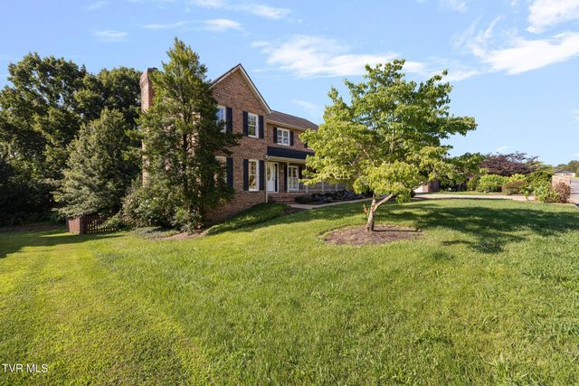 3507 Bondwood Circle, Johnson City, TN 37604