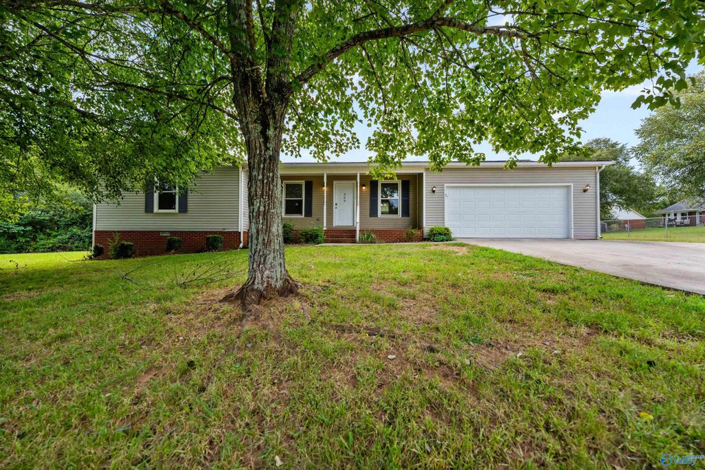 269 Ariel Drive NW, Harvest, AL 35749