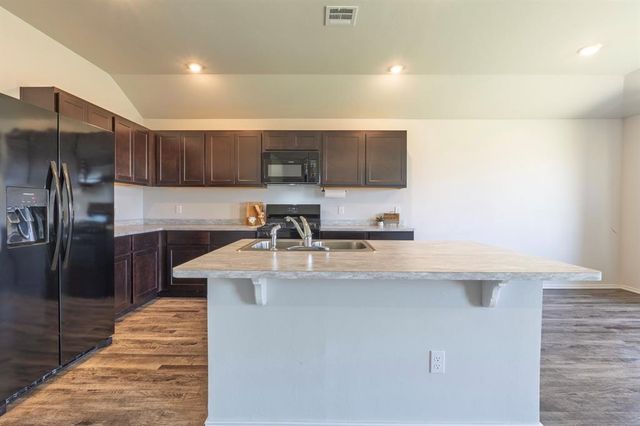 1400 Lexi Drive, Shawnee, OK 74804