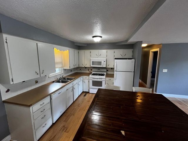 3110 Main Street, Cassville, MO 65625