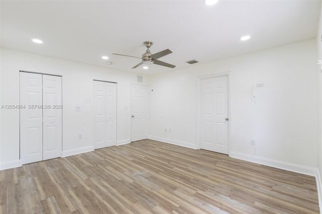 30 NW 159th St, Miami, FL 33169