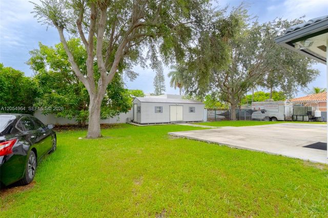 30 NW 159th St, Miami, FL 33169