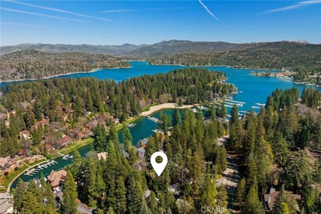447 Bay View Drive, Lake Arrowhead, CA 92352