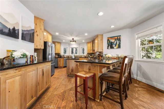 447 Bay View Drive, Lake Arrowhead, CA 92352