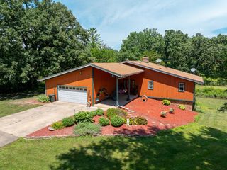7502 Kishwaukee Road, Stillman Valley, IL 61084