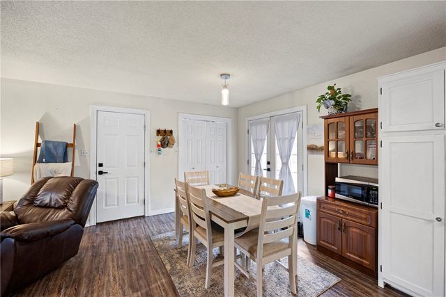 806 Ave 6 SE, Atkins, AR 72823