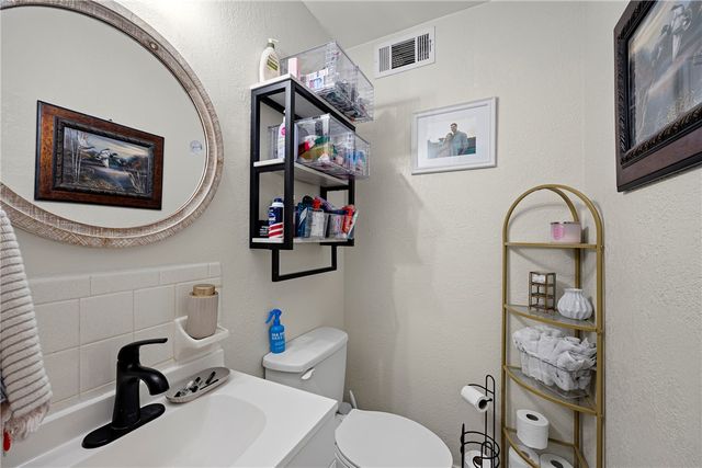 806 Ave 6 SE, Atkins, AR 72823