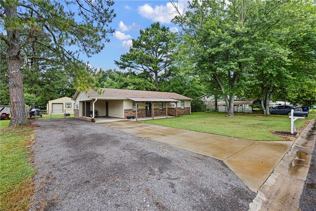 806 Ave 6 SE, Atkins, AR 72823