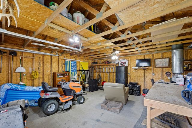 806 Ave 6 SE, Atkins, AR 72823