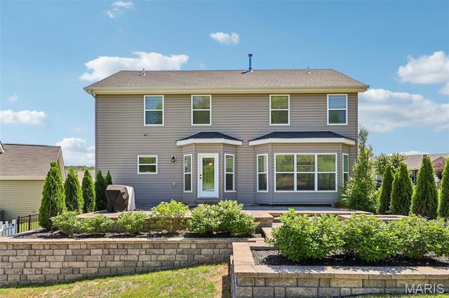 390 Timber Valley Trail, Fenton, MO 63026