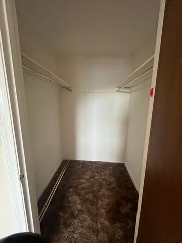 61 Storey Ave 19, Newburyport, MA 01950
