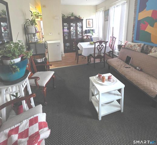 31 Alden Street B, Hartford, CT 06114