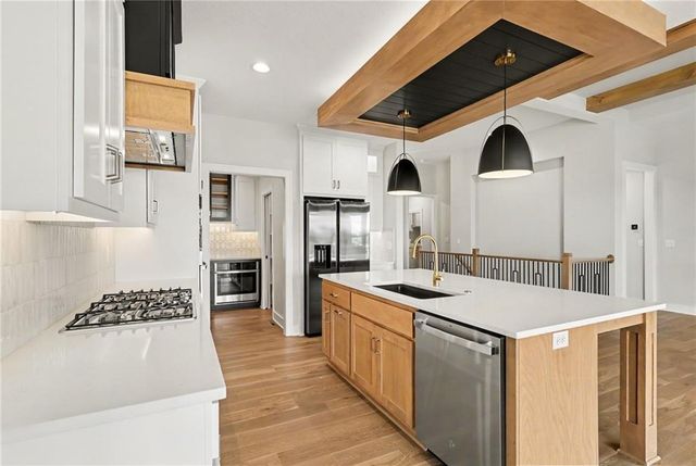 11275 S Gleason Road, Olathe, KS 66061