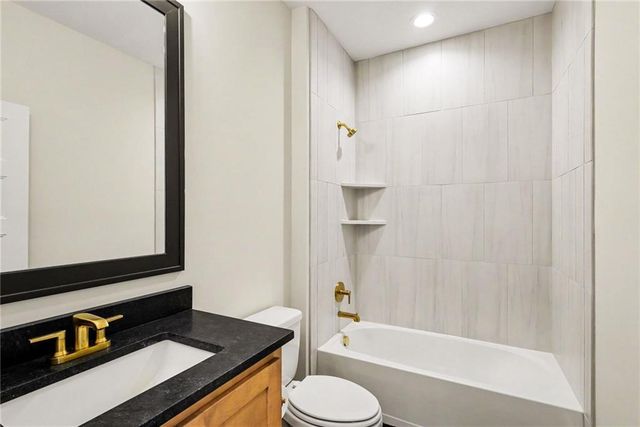 11275 S Gleason Road, Olathe, KS 66061