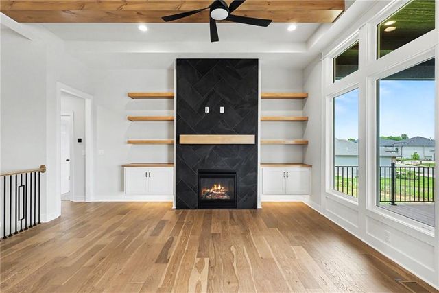 11275 S Gleason Road, Olathe, KS 66061