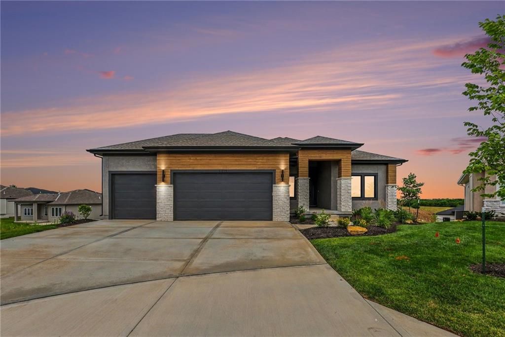 11275 S Gleason Road, Olathe, KS 66061