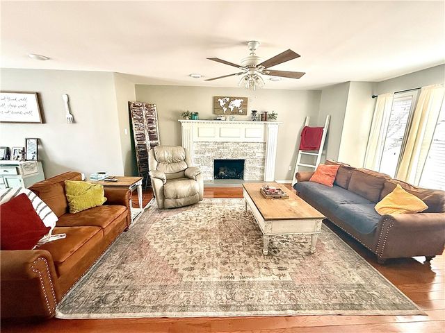 1506 Lands End Point South, Russellville, AR 72802