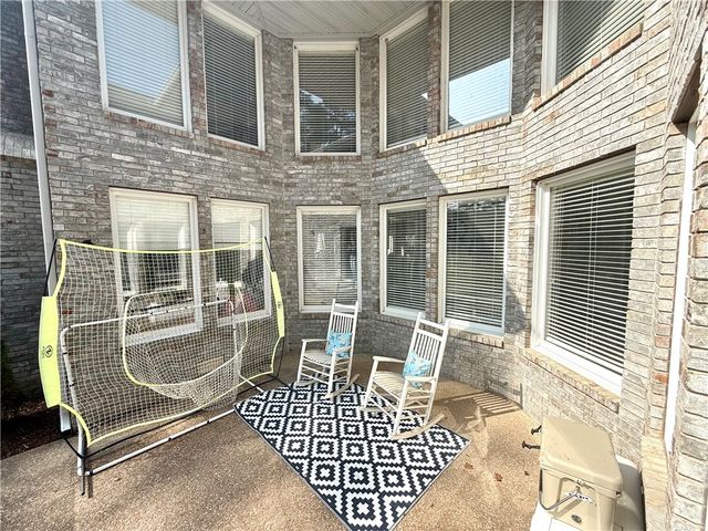 1506 Lands End Point South, Russellville, AR 72802