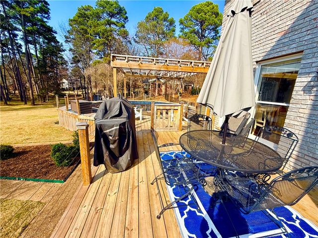 1506 Lands End Point South, Russellville, AR 72802