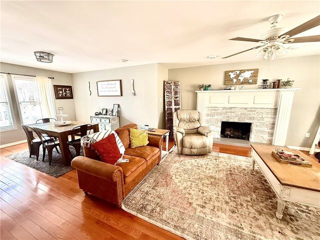 1506 Lands End Point South, Russellville, AR 72802