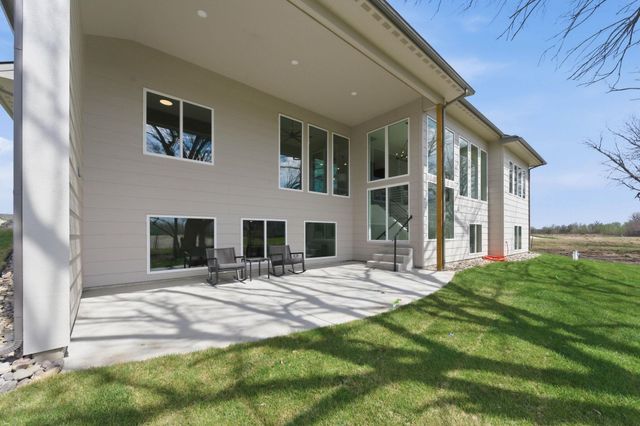 8263 W Mossy Stone, Maize, KS 67101