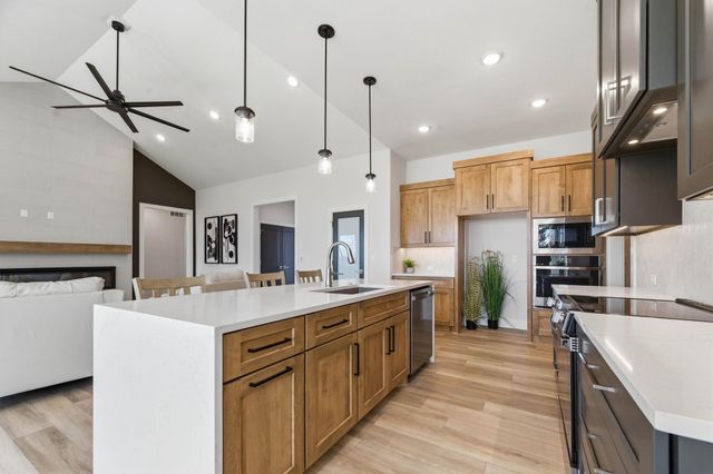 8263 W Mossy Stone, Maize, KS 67101
