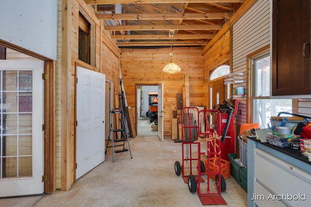 1591 W Fruitvale Road, Montague, MI 49437