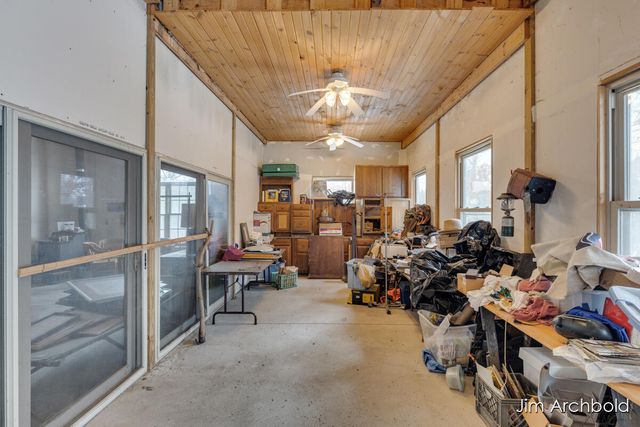 1591 W Fruitvale Road, Montague, MI 49437