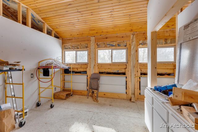 1591 W Fruitvale Road, Montague, MI 49437