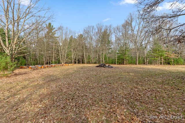 1591 W Fruitvale Road, Montague, MI 49437