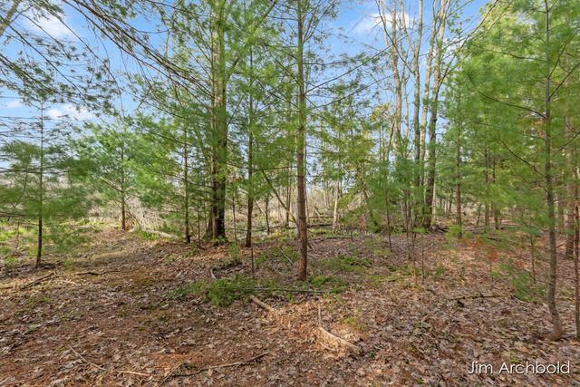 1591 W Fruitvale Road, Montague, MI 49437