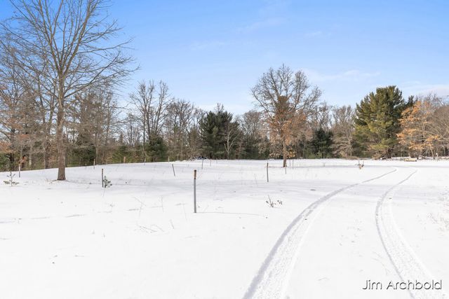 1591 W Fruitvale Road, Montague, MI 49437