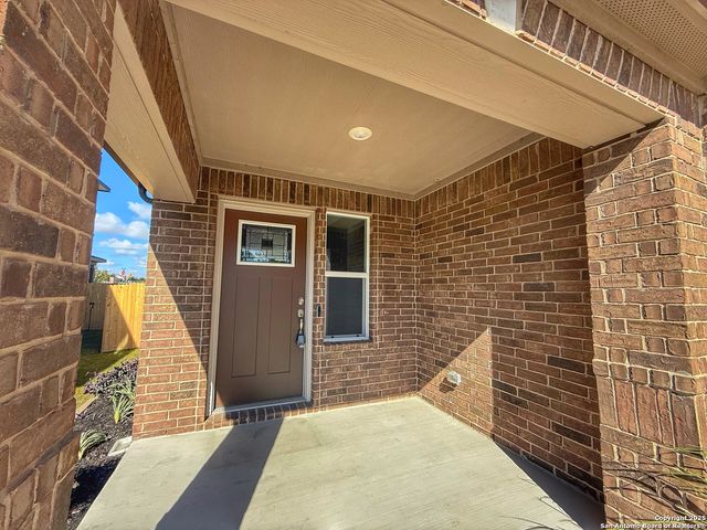 108 Bass Ln, New Braunfels, TX 78130