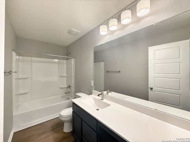 108 Bass Ln, New Braunfels, TX 78130