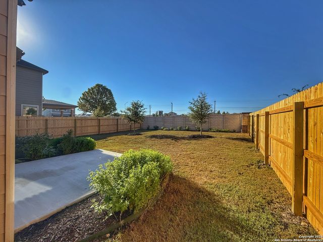 108 Bass Ln, New Braunfels, TX 78130