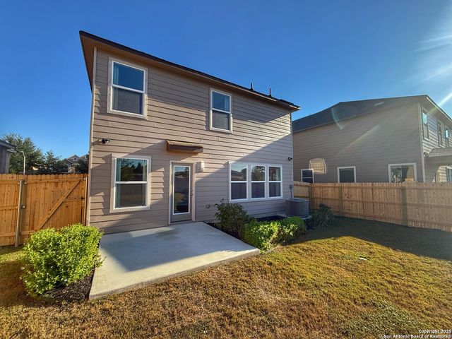 108 Bass Ln, New Braunfels, TX 78130