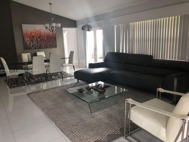 9810 NW 47th Ter 9810, Doral, FL 33178