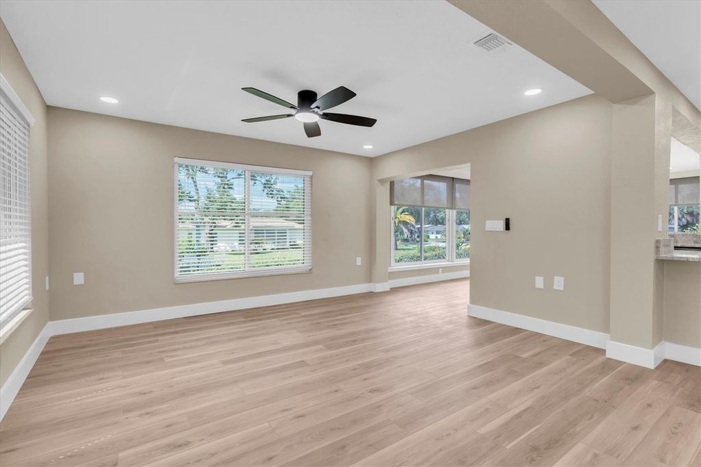 Image 12 of property listing at 10531 MEADOW HILL DRIVE, Port Richey, FL 34668