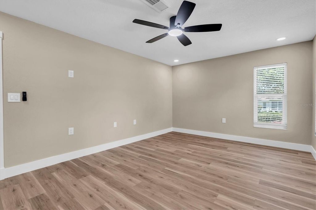 Image 26 of property listing at 10531 MEADOW HILL DRIVE, Port Richey, FL 34668