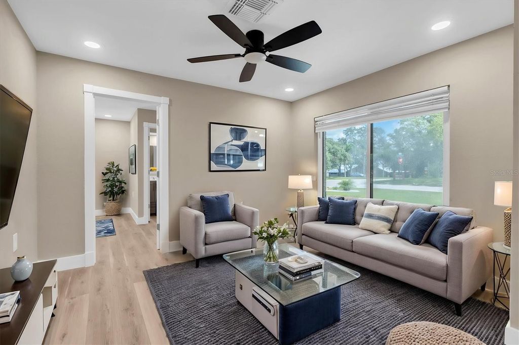 Image 7 of property listing at 10531 MEADOW HILL DRIVE, Port Richey, FL 34668