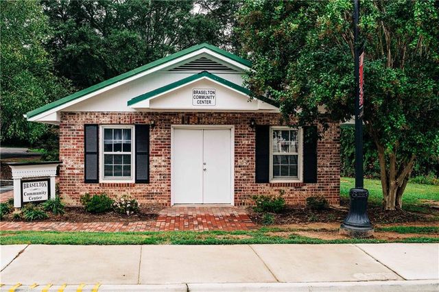 395 Winding Rose Drive, Hoschton, GA 30548