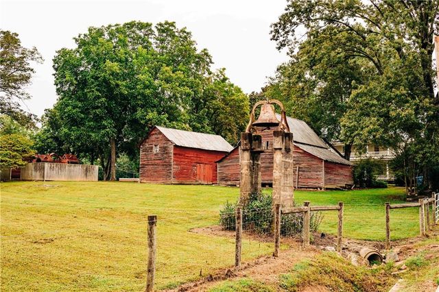 395 Winding Rose Drive, Hoschton, GA 30548