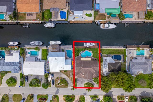 2281 SE 11th Street, Pompano Beach, FL 33062